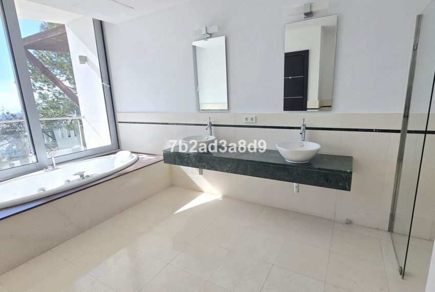 R5305174-House-For-Sale-The-Golden-Mile-Semi-Detached-House-5-Beds-728-Built-10