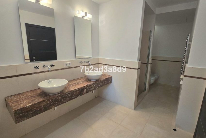 R5305174-House-For-Sale-The-Golden-Mile-Semi-Detached-House-5-Beds-728-Built-17