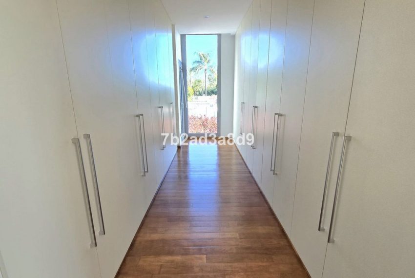 R5305174-House-For-Sale-The-Golden-Mile-Semi-Detached-House-5-Beds-728-Built-9