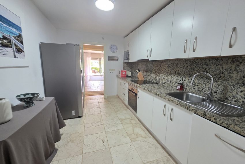 R5305219-Apartment-For-Sale-Estepona-Ground-Floor-Apartment-3-Beds-183-Built-13