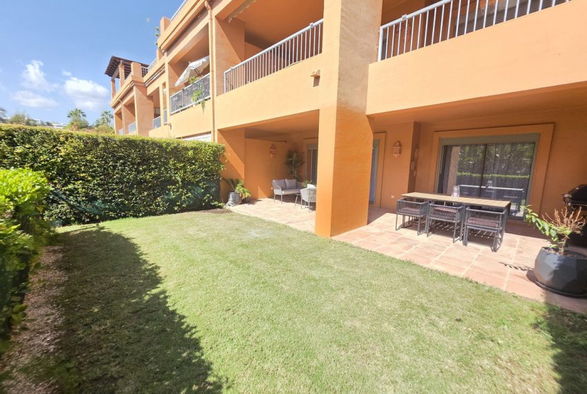 R5305219-Apartment-For-Sale-Estepona-Ground-Floor-Apartment-3-Beds-183-Built-4
