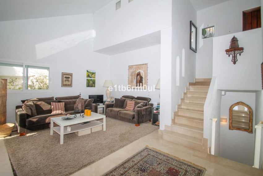 R5305291-House-For-Sale-Istan-Townhouse-3-Beds-156-Built-1