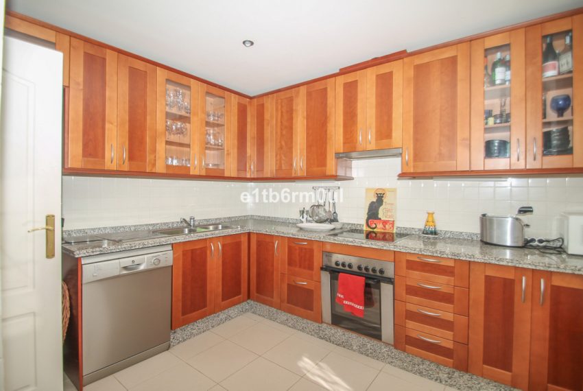R5305291-House-For-Sale-Istan-Townhouse-3-Beds-156-Built-10