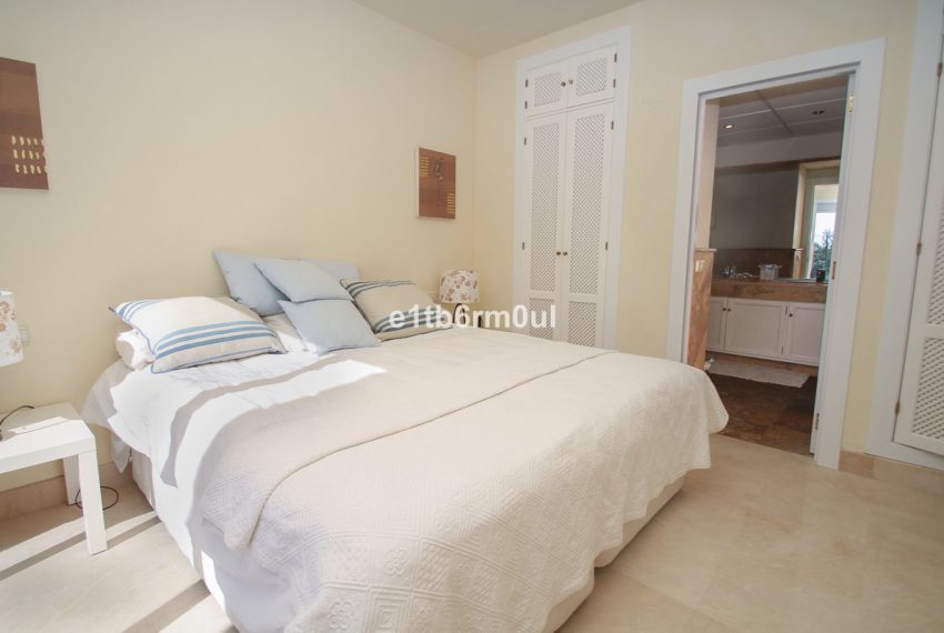 R5305291-House-For-Sale-Istan-Townhouse-3-Beds-156-Built-14