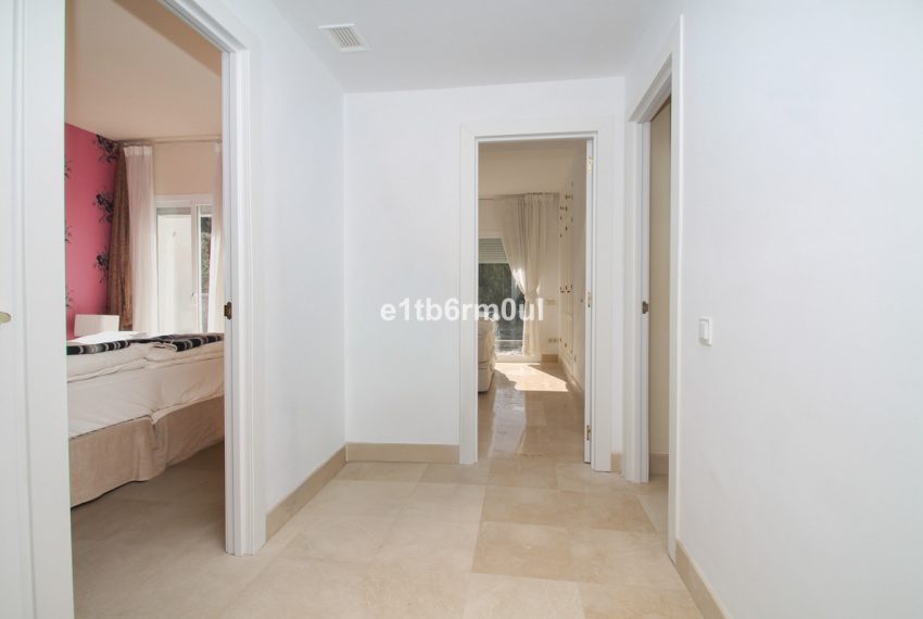 R5305291-House-For-Sale-Istan-Townhouse-3-Beds-156-Built-18