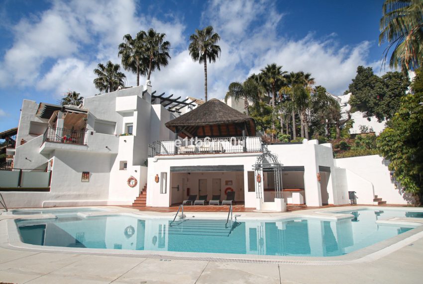 R5305291-House-For-Sale-Istan-Townhouse-3-Beds-156-Built