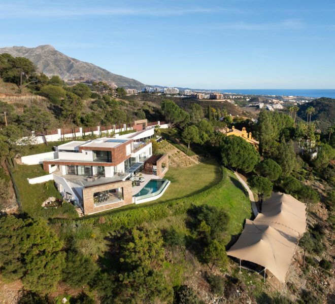 R5305309-Image 1-Detached Villa - 5 Beds - 715 Built