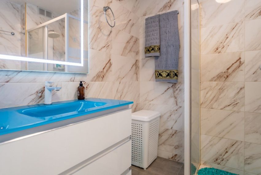 R5305492-Apartment-For-Sale-Estepona-Penthouse-2-Beds-85-Built-12