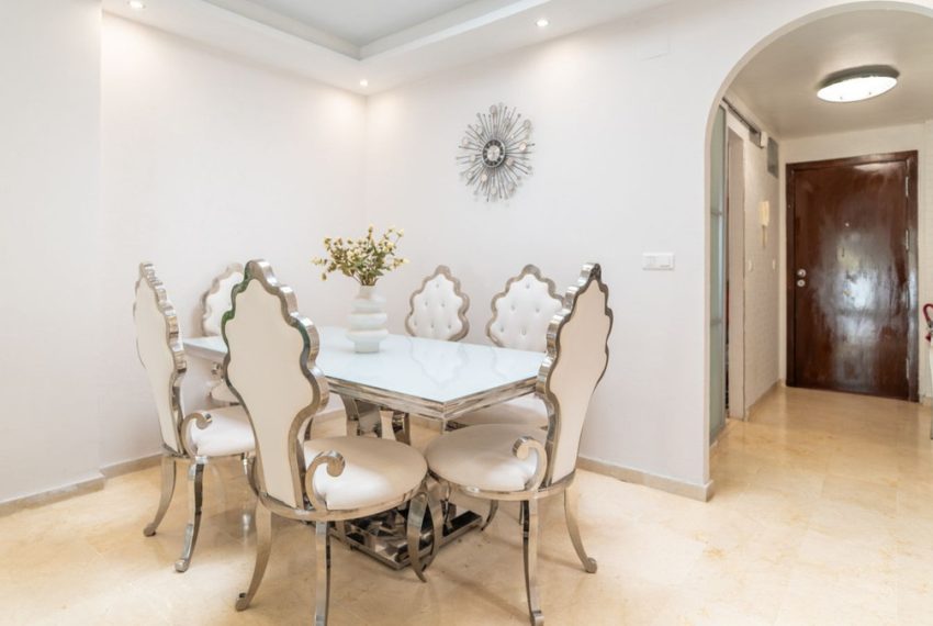 R5305492-Apartment-For-Sale-Estepona-Penthouse-2-Beds-85-Built-4