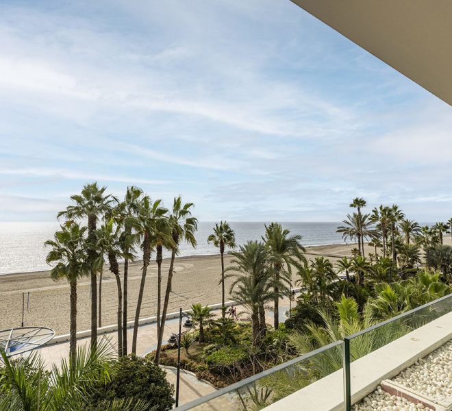 R5305519-Image 1-Middle Floor Apartment - 3 Beds - 229 Built