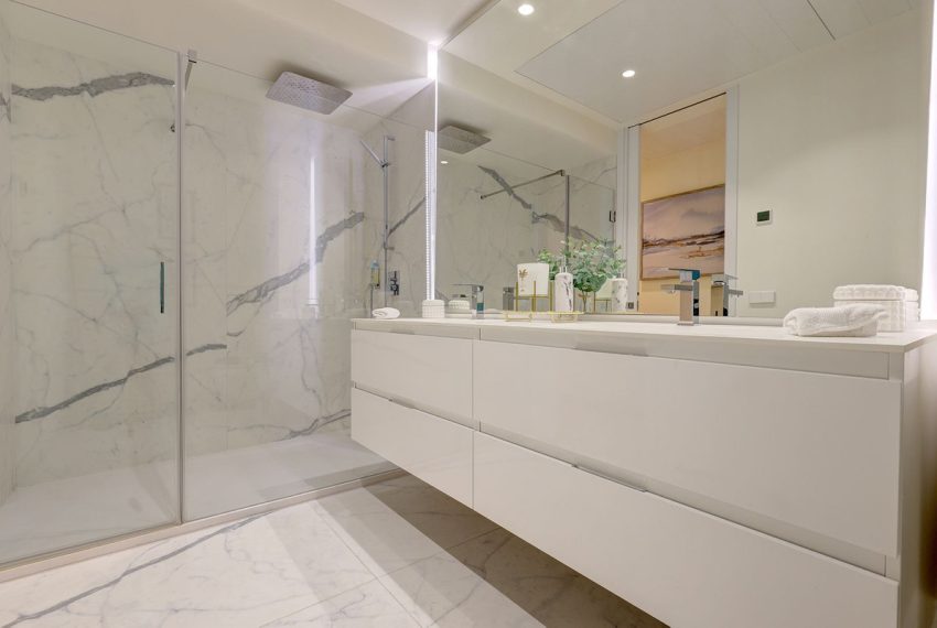 R5305519-Apartment-For-Sale-Estepona-Middle-Floor-Apartment-3-Beds-229-Built-7