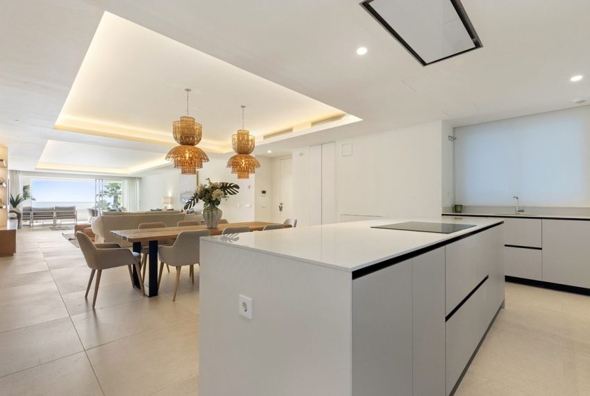 R5305519-Apartment-For-Sale-Estepona-Middle-Floor-Apartment-3-Beds-229-Built-9