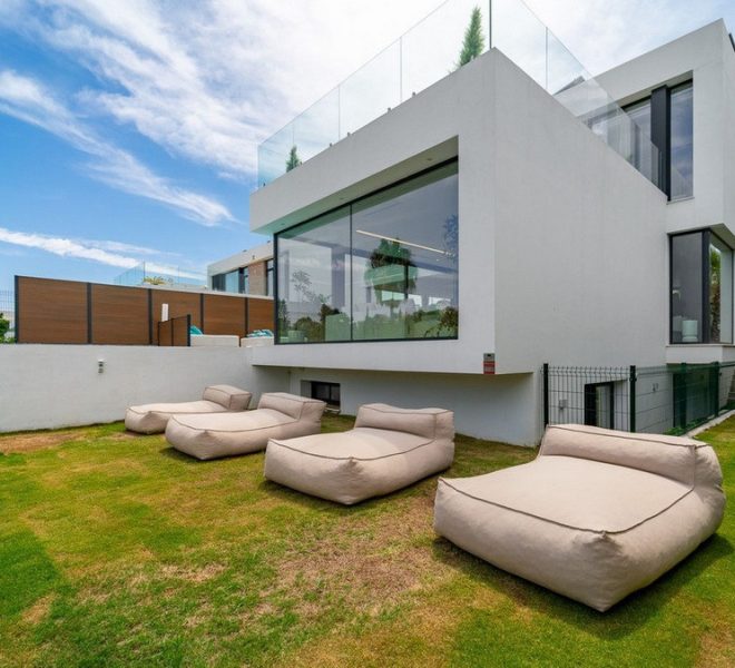 R5305525-Image 1-Detached Villa - 5 Beds - 358 Built