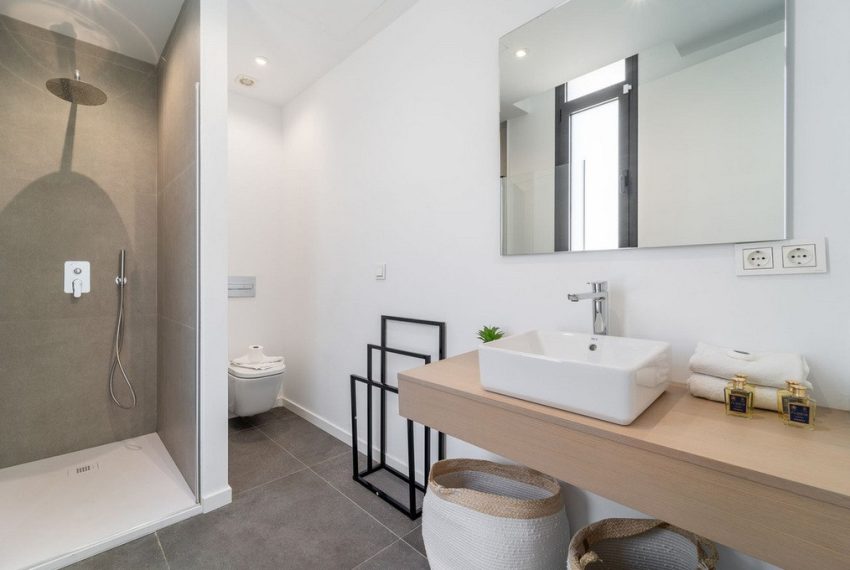 R5305525-House-For-Sale-Atalaya-Detached-Villa-5-Beds-358-Built-7