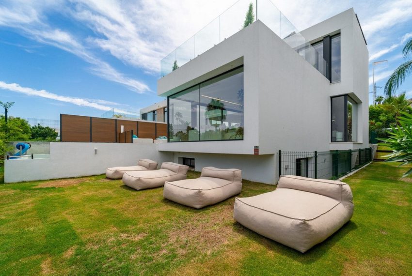 R5305525-House-For-Sale-Atalaya-Detached-Villa-5-Beds-358-Built