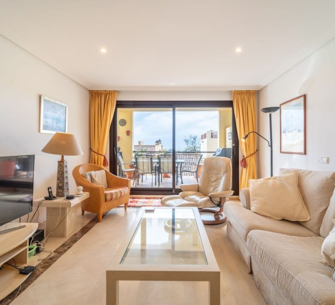 R5306491-Image 1-Ground Floor Apartment - 3 Beds - 114 Built