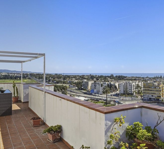 R5306629-Image 1-Penthouse - 3 Beds - 130 Built