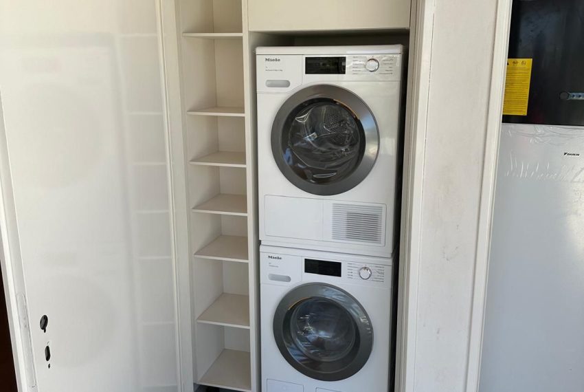 R5307955-Apartment-For-Sale-The-Golden-Mile-Middle-Floor-Apartment-2-Beds-193-Built-10