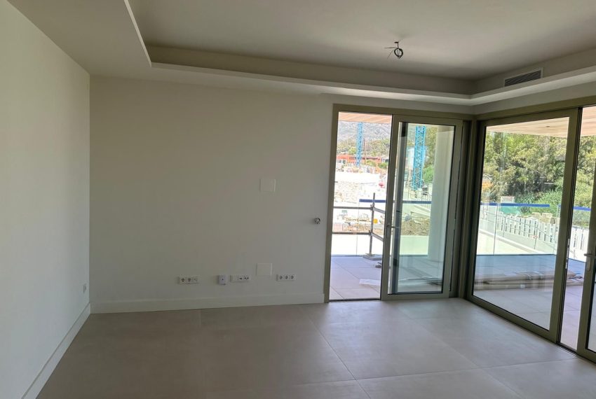 R5307955-Apartment-For-Sale-The-Golden-Mile-Middle-Floor-Apartment-2-Beds-193-Built-17