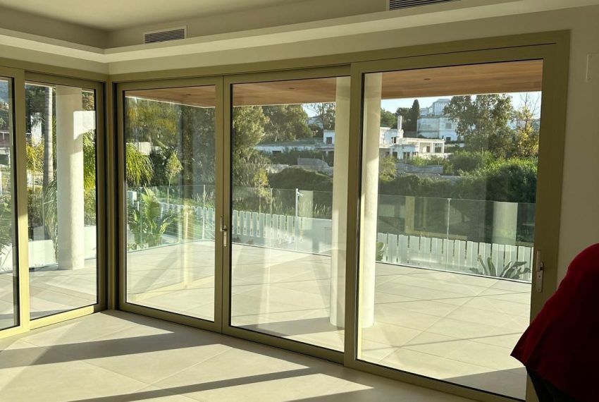 R5307955-Apartment-For-Sale-The-Golden-Mile-Middle-Floor-Apartment-2-Beds-193-Built-5