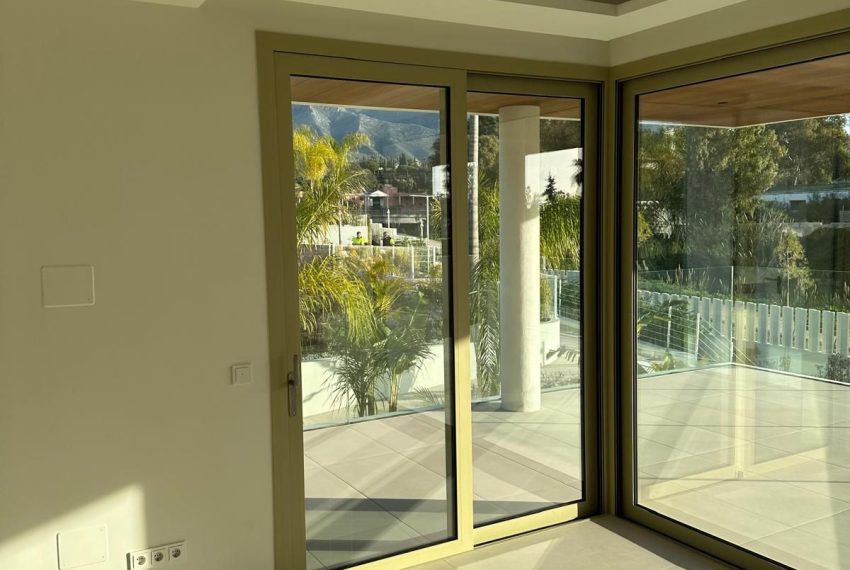 R5307955-Apartment-For-Sale-The-Golden-Mile-Middle-Floor-Apartment-2-Beds-193-Built-6