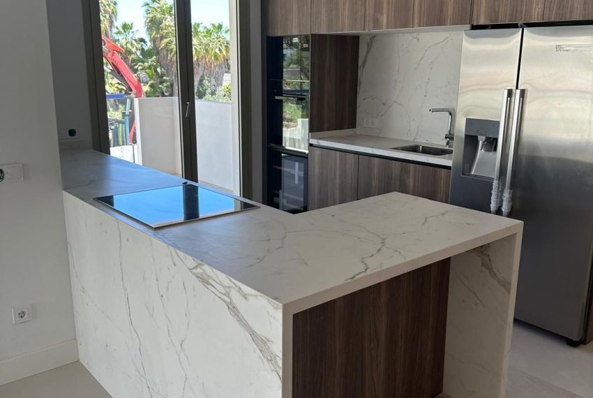 R5307955-Apartment-For-Sale-The-Golden-Mile-Middle-Floor-Apartment-2-Beds-193-Built-7