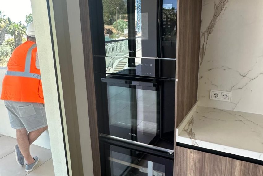 R5307955-Apartment-For-Sale-The-Golden-Mile-Middle-Floor-Apartment-2-Beds-193-Built-9