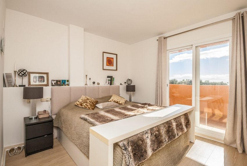 R5308147-Apartment-For-Sale-Elviria-Penthouse-2-Beds-121-Built-3