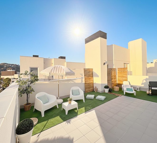 R5308375-Image 1-Penthouse - 3 Beds - 185 Built