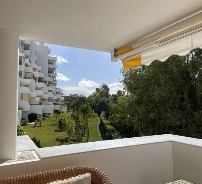 R5308585-Image 1-Middle Floor Apartment - 2 Beds - 191 Built