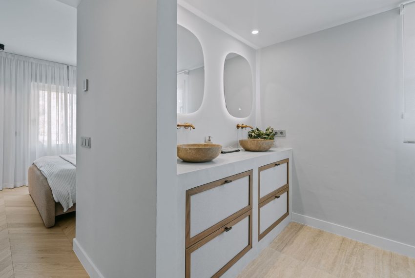 R5309887-Apartment-For-Sale-Nueva-Andalucia-Ground-Floor-Apartment-3-Beds-140-Built-16