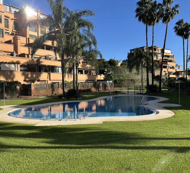 R5309983-Image 1-Middle Floor Apartment - 2 Beds - 102 Built