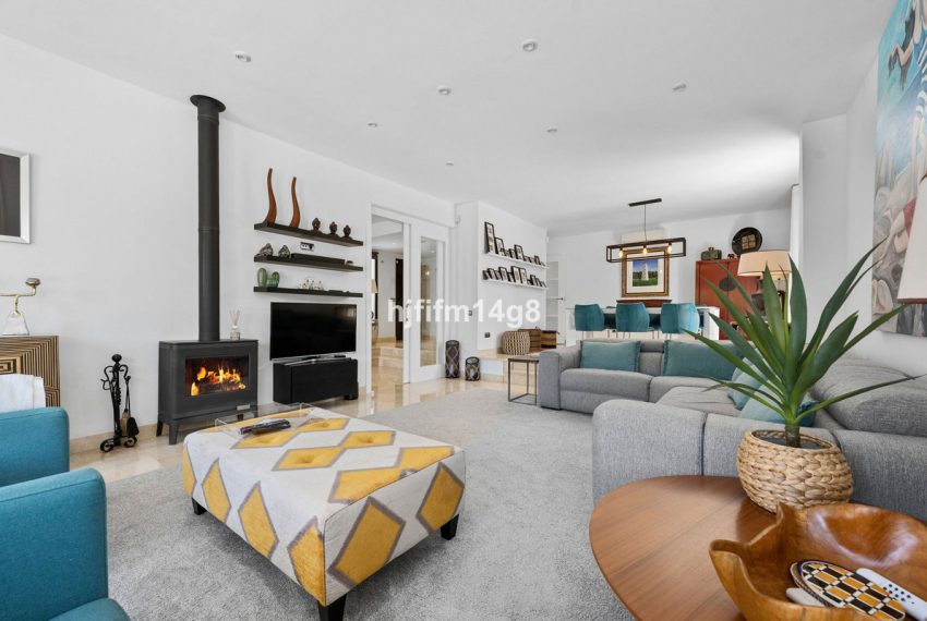 R5310151-House-For-Sale-Nueva-Andalucia-Detached-Villa-5-Beds-168-Built-6