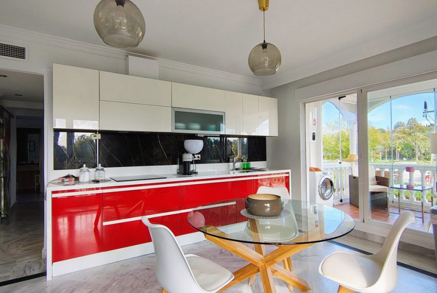 R5311447-Apartment-For-Sale-Nueva-Andalucia-Middle-Floor-Apartment-4-Beds-101-Built