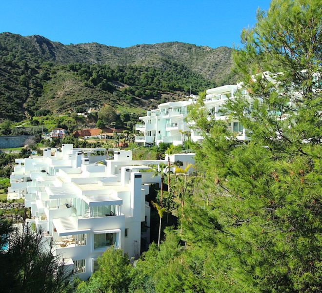 R5311585-Image 1-Ground Floor Apartment - 2 Beds - 108 Built