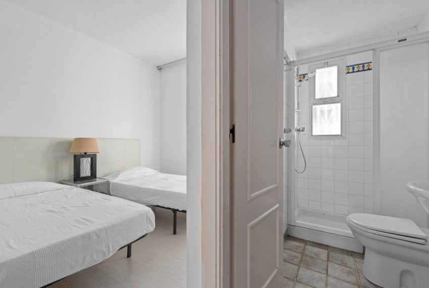 R5314630-Apartment-For-Sale-Nueva-Andalucia-Ground-Floor-Apartment-2-Beds-102-Built-5