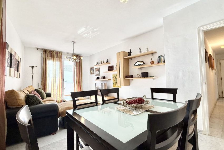 R5315917-Apartment-For-Sale-The-Golden-Mile-Top-Floor-Apartment-2-Beds-110-Built-7