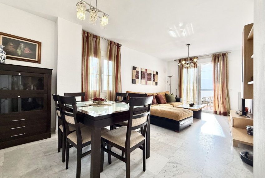 R5315917-Apartment-For-Sale-The-Golden-Mile-Top-Floor-Apartment-2-Beds-110-Built-8