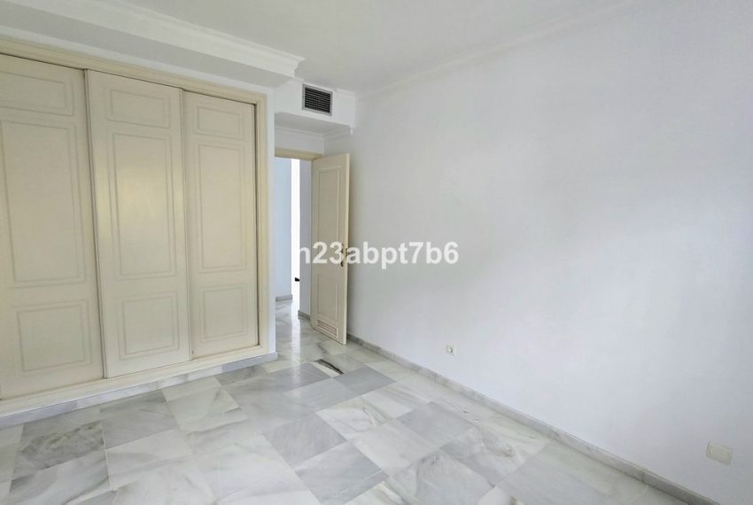 R5315965-Apartment-For-Sale-Nueva-Andalucia-Ground-Floor-Apartment-2-Beds-86-Built-7