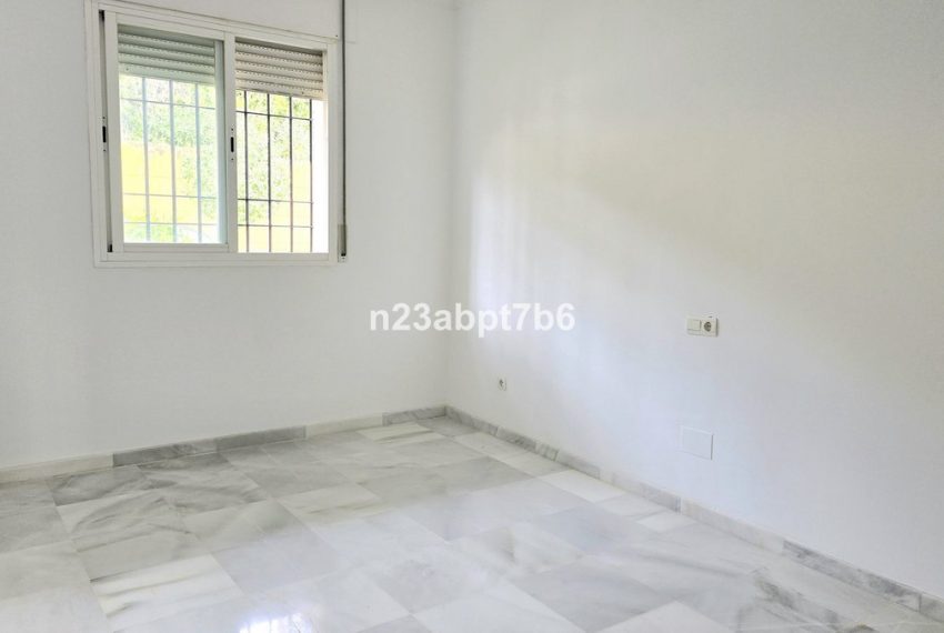 R5315965-Apartment-For-Sale-Nueva-Andalucia-Ground-Floor-Apartment-2-Beds-86-Built-9