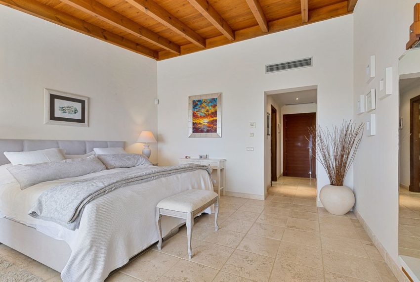 R5316010-House-For-Sale-La-Quinta-Detached-Villa-5-Beds-569-Built-16