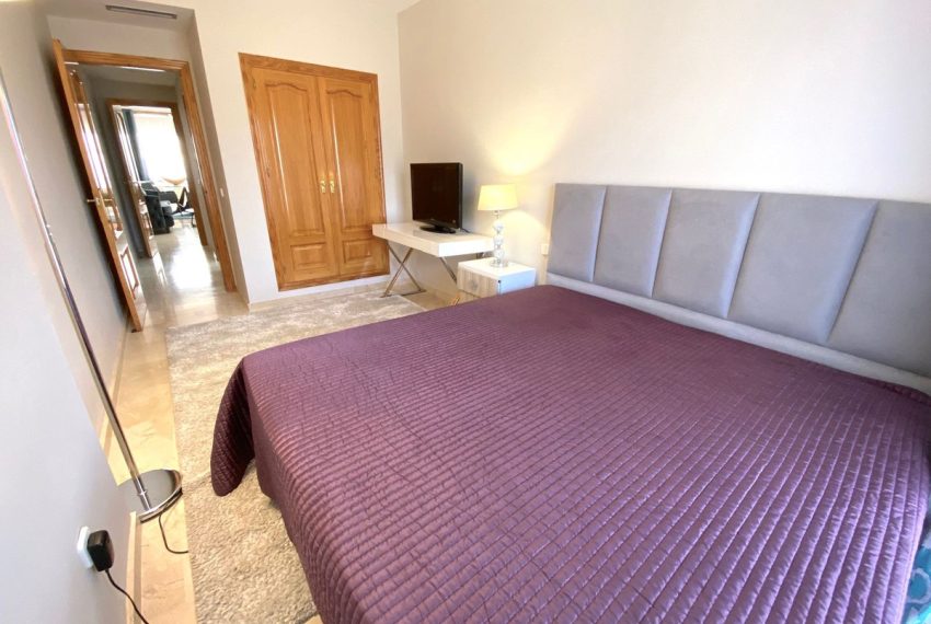 R4448998-Apartment-For-Sale-Aloha-Top-Floor-Apartment-2-Beds-95-Built-14