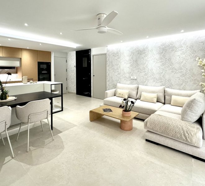 R4897732-Image 1-Middle Floor Apartment - 2 Beds - 120 Built