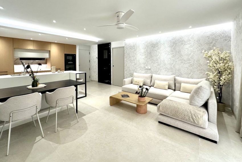 R4897732-Apartment-For-Sale-Marbella-Middle-Floor-Apartment-2-Beds-120-Built