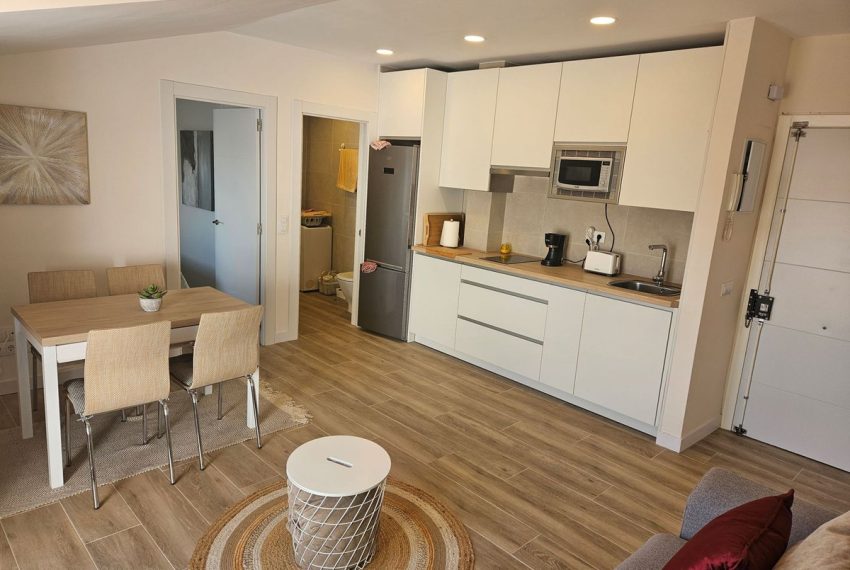 R4933315-Apartment-For-Sale-The-Golden-Mile-Penthouse-1-Beds-40-Built-4