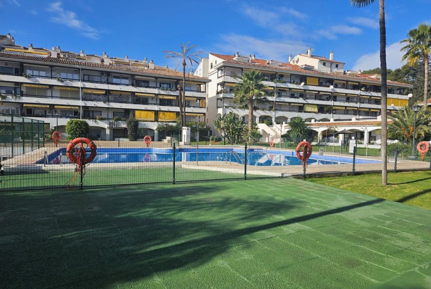 R4933315-Apartment-For-Sale-The-Golden-Mile-Penthouse-1-Beds-40-Built