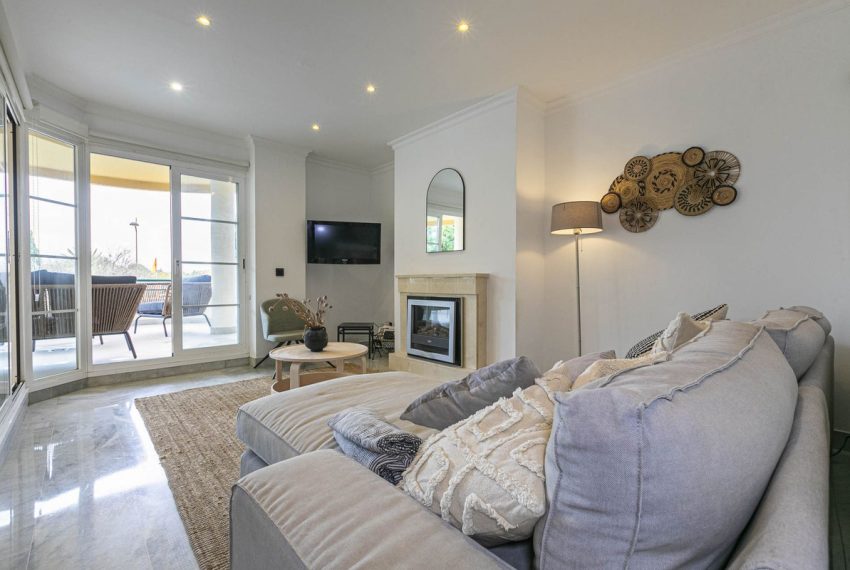 R4967833-Apartment-For-Sale-Nueva-Andalucia-Duplex-2-Beds-100-Built-10