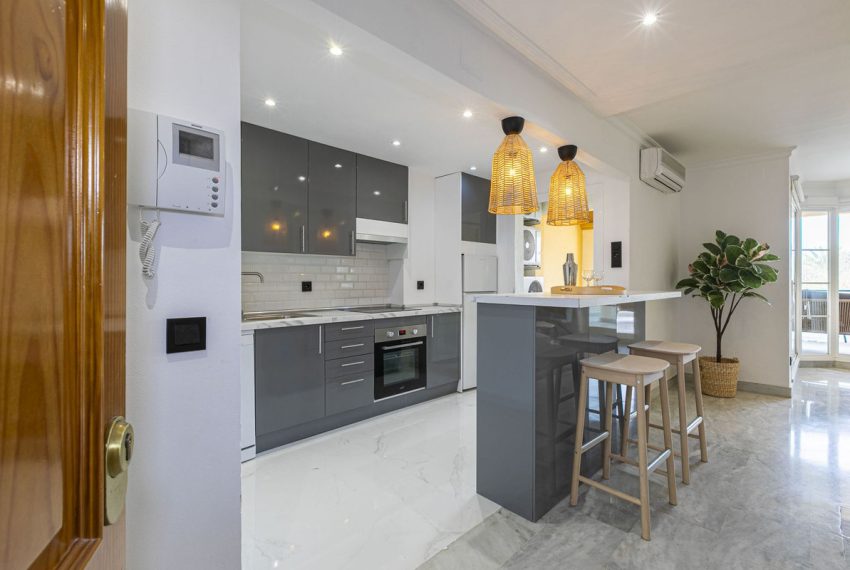 R4967833-Apartment-For-Sale-Nueva-Andalucia-Duplex-2-Beds-100-Built-12