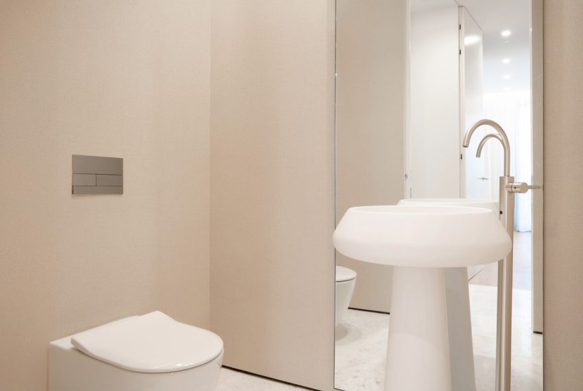 R4973464-Apartment-For-Sale-The-Golden-Mile-Ground-Floor-Apartment-4-Beds-286-Built-17