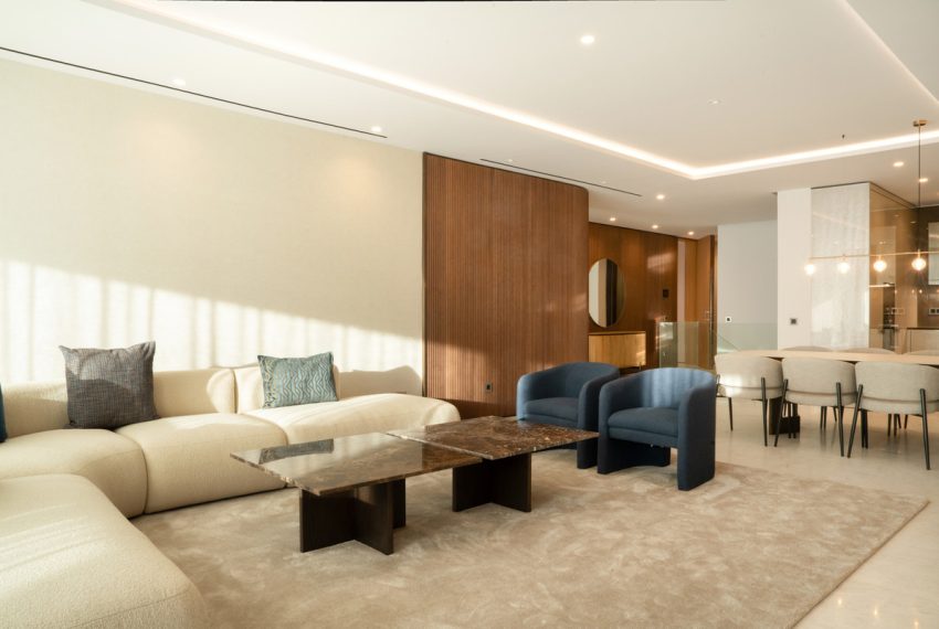 R4973464-Apartment-For-Sale-The-Golden-Mile-Ground-Floor-Apartment-4-Beds-286-Built-4